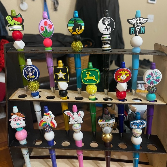 Hame made one of a kind beaded pens! - Picture 3 of 4